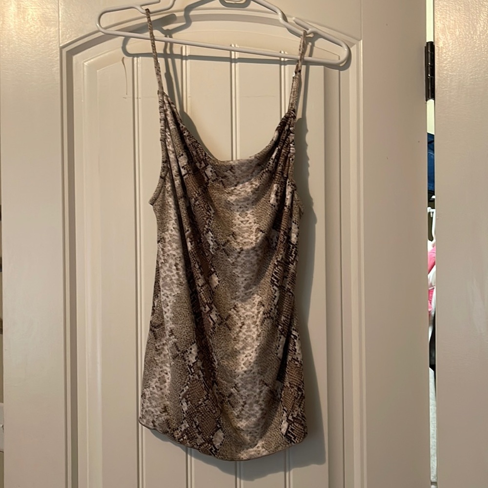 Snake skin tank